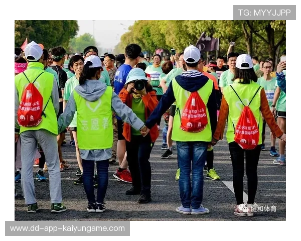 国际赛事期间的志愿者工作受到全面肯定，国际大型赛会志愿者服务应符合什么原则