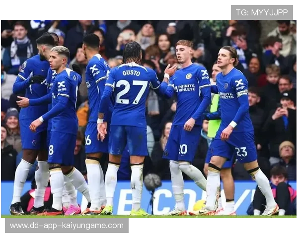 随着曼城3-1，铁锤帮3-1，英超最新积分榜出炉，曼城去年英超积分